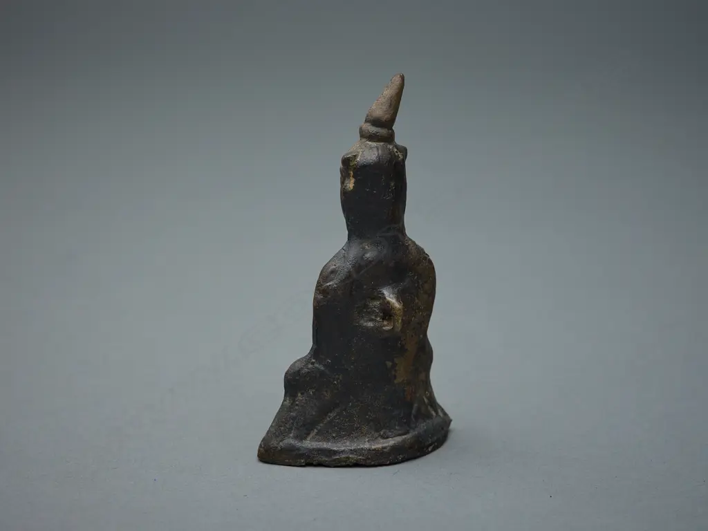 Nepalese seated Buddha brass amulet, Image 1++